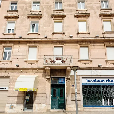 Litore Luxury Jugo Apartman *